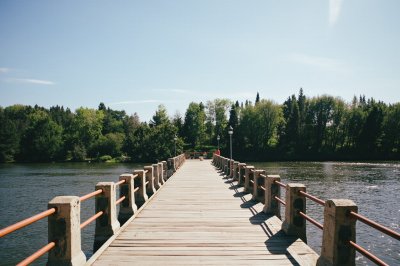 AI-generated travel thumbnail for Fântânele