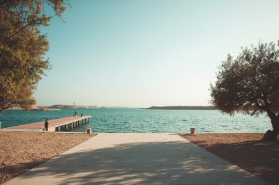 AI-generated travel thumbnail for Farasān