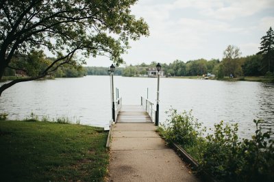 AI-generated travel thumbnail for Farmland