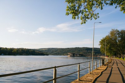 AI-generated travel thumbnail for Fère-en-Tardenois