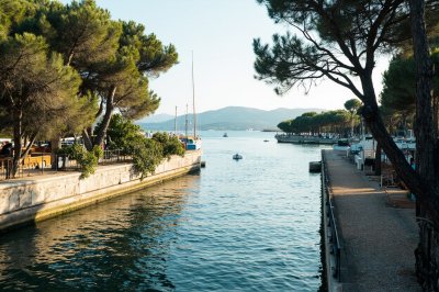 AI-generated travel thumbnail for Figari