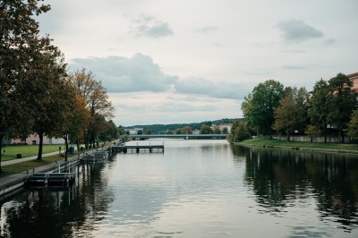 AI-generated travel thumbnail for Finsterbergen