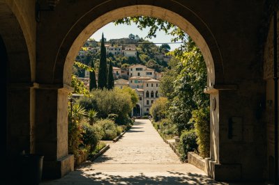 AI-generated travel thumbnail for Fiorentino