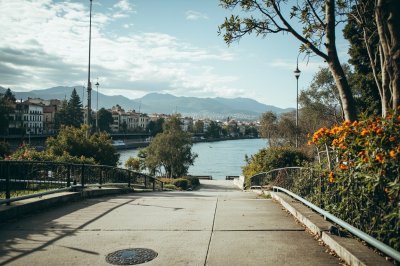 AI-generated travel thumbnail for Flores