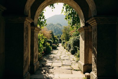 AI-generated travel thumbnail for Fontenais