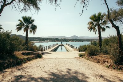AI-generated travel thumbnail for Formentera de Segura