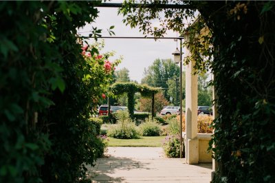 AI-generated travel thumbnail for Fort Macleod