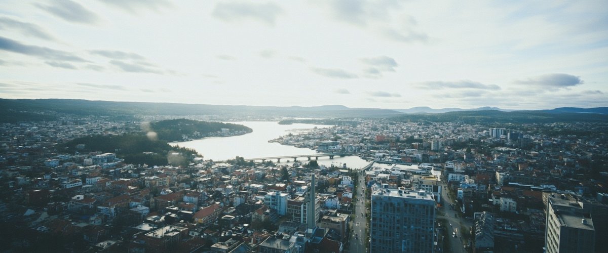 Painterly banner illustration of Fosnes