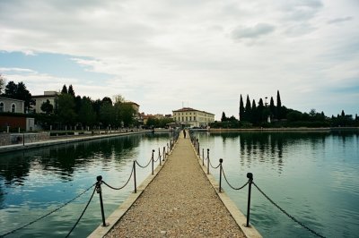 AI-generated travel thumbnail for Fosso Ghiaia