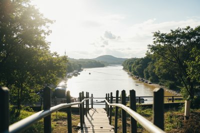 AI-generated travel thumbnail for Franceville