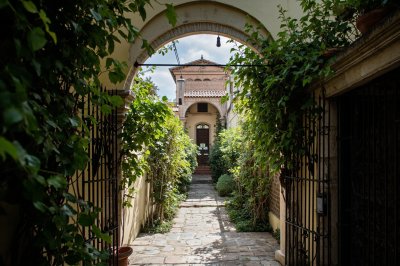 AI-generated travel thumbnail for Francisco Villa