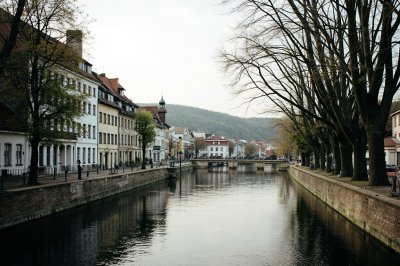 AI-generated travel thumbnail for Freudenburg