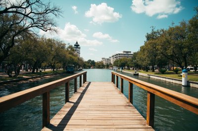 AI-generated travel thumbnail for Friendswood