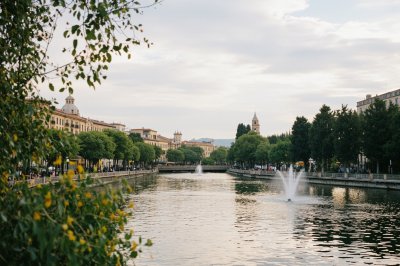 AI-generated travel thumbnail for Fuenteliante