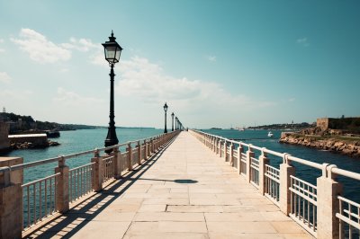 AI-generated travel thumbnail for Għajnsielem