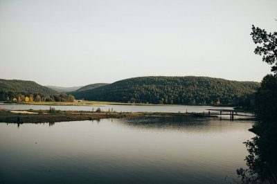 AI-generated travel thumbnail for Gălăuţaş