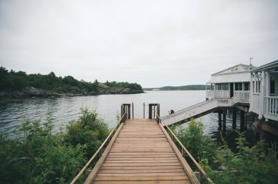 AI-generated travel thumbnail for Gambo