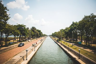 AI-generated travel thumbnail for Garoua