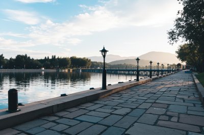 AI-generated travel thumbnail for Garzê Zangzu Zizhizhou