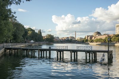 AI-generated travel thumbnail for General San Martín