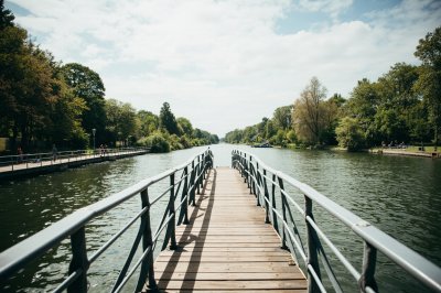 AI-generated travel thumbnail for Genevrières