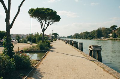 AI-generated travel thumbnail for Gigean