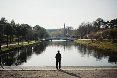 AI-generated travel thumbnail for Gillaumé