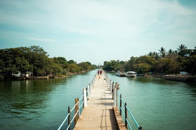 AI-generated travel thumbnail for Gingee