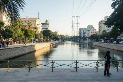 AI-generated travel thumbnail for Givatayim