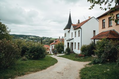 AI-generated travel thumbnail for Gornji Milanovac