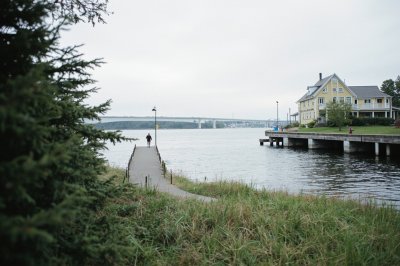 AI-generated travel thumbnail for Goulds