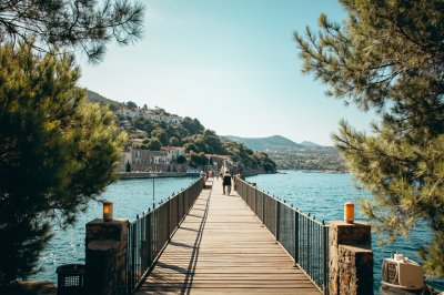 AI-generated travel thumbnail for Goult