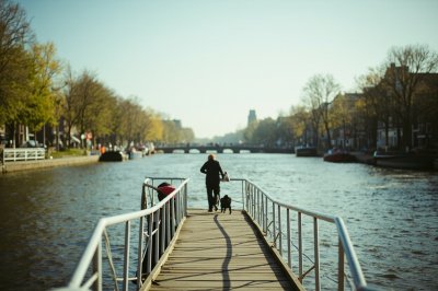 AI-generated travel thumbnail for Gouwsluis