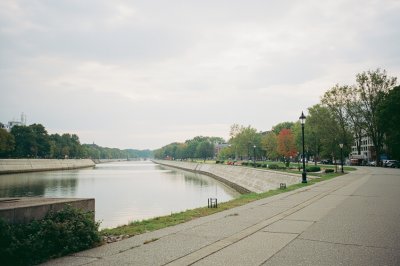 AI-generated travel thumbnail for Grandview