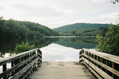 AI-generated travel thumbnail for Grayson County