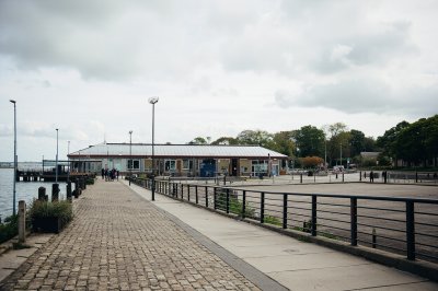 AI-generated travel thumbnail for Great Yarmouth
