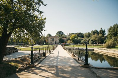 AI-generated travel thumbnail for Grijota