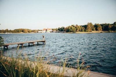 AI-generated travel thumbnail for Groß Wittensee