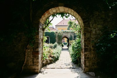 AI-generated travel thumbnail for Großenehrich