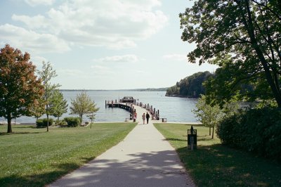 AI-generated travel thumbnail for Grosse Ile