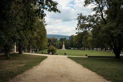 AI-generated travel thumbnail for Gubbio