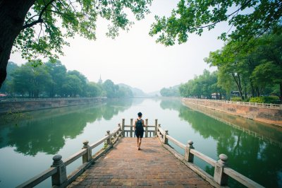 AI-generated travel thumbnail for Guilin