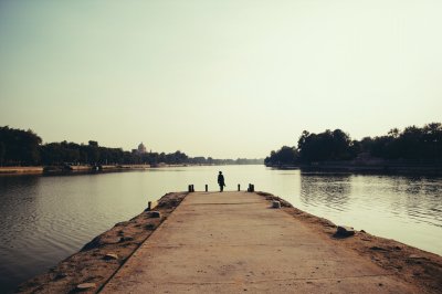 AI-generated travel thumbnail for Gujrat