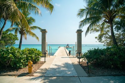 AI-generated travel thumbnail for Guraidhoo