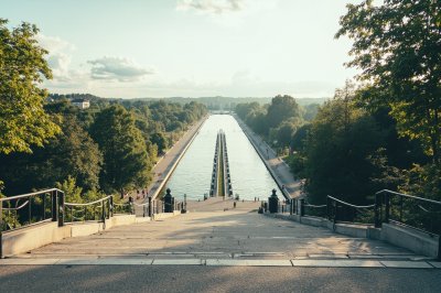 AI-generated travel thumbnail for Győr