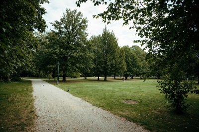 AI-generated travel thumbnail for Hälleforsnäs