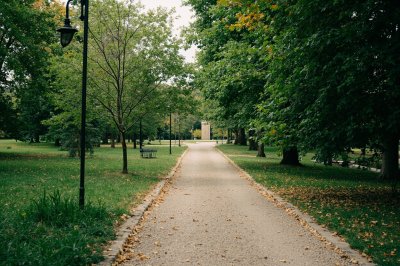 AI-generated travel thumbnail for Hallerndorf
