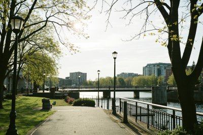 AI-generated travel thumbnail for Hamburg