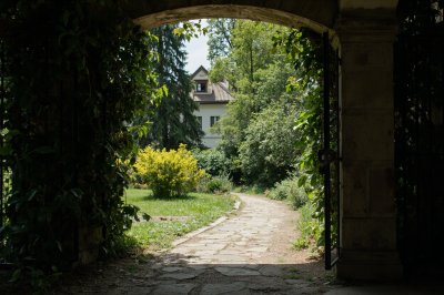 AI-generated travel thumbnail for Heidenreichstein