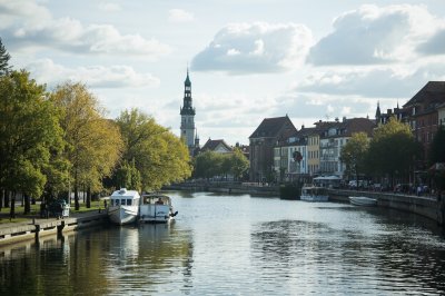 AI-generated travel thumbnail for Helmstadt